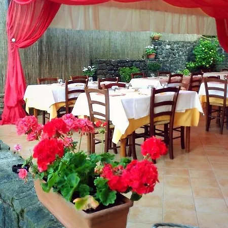 Отель Ristorante El Caracol Мулаццо