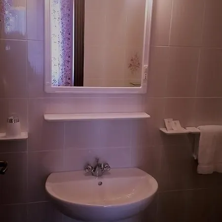 Otel Ristorante El Caracol 2*