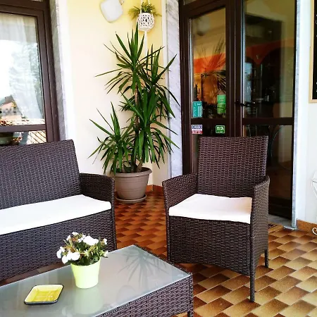 Отель Ristorante El Caracol 2*